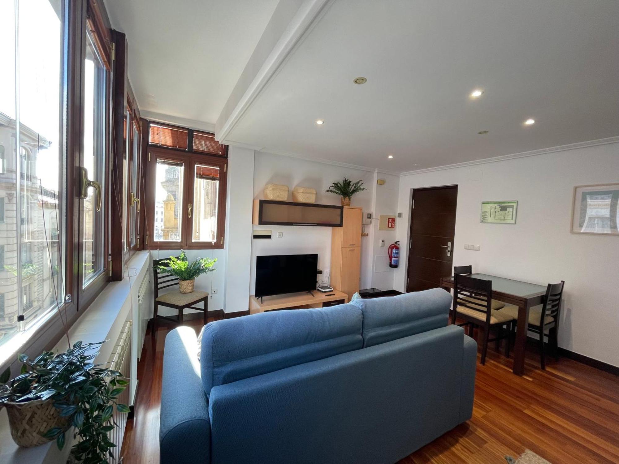 Atuaire Home Vivienda A Luminosa Parking Incluido En Plena Calle Comercial Burgo Kültér fotó