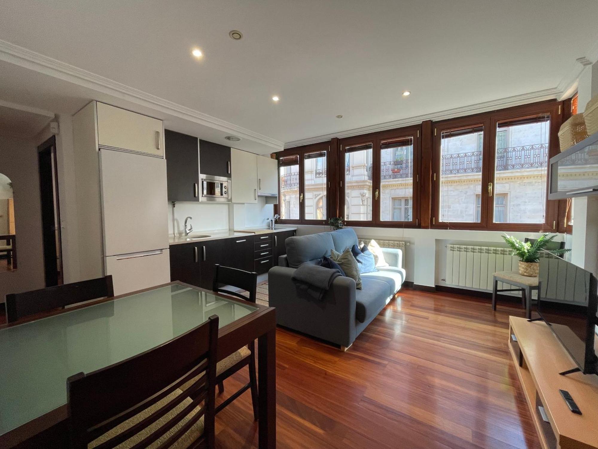 Atuaire Home Vivienda A Luminosa Parking Incluido En Plena Calle Comercial Burgo Kültér fotó